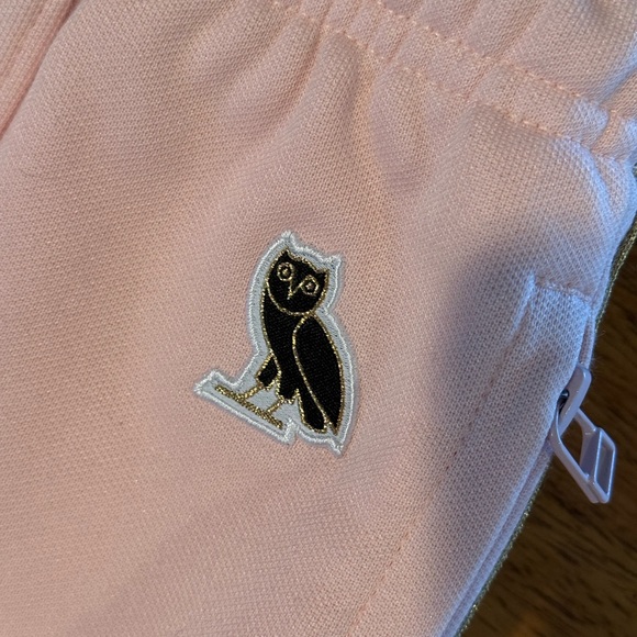 OVO French terry sweatpants in pink - Picture 7 of 7